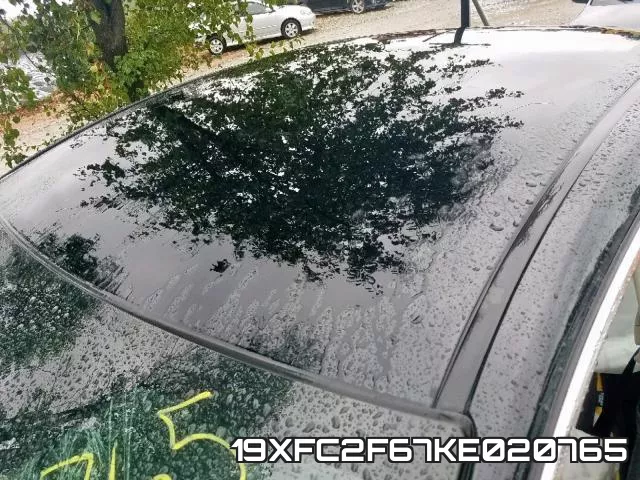19XFC2F67KE020765 фото 8