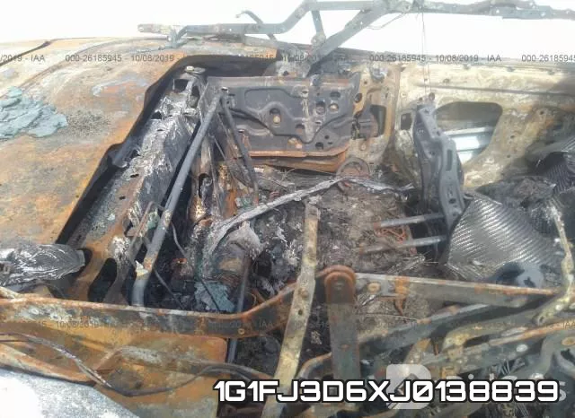 1G1FJ3D6XJ0138839 фото 7