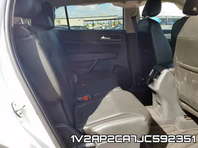 1V2AP2CA7JC592351 фото 5