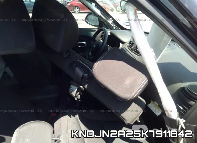 KNDJN2A25K7911842 фото 4