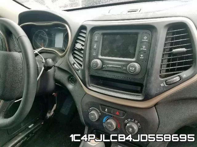 1C4PJLCB4JD558695 фото 9