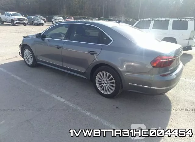 1VWBT7A31HC004454 фото 3