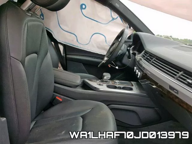 WA1LHAF70JD013979 фото 6