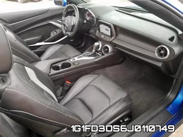 1G1FD3DS6J0110749 фото 6