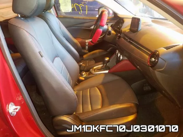 JM1DKFC70J0301070 фото 6