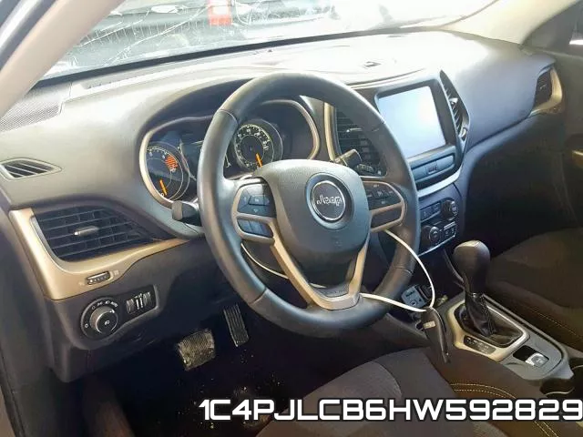 1C4PJLCB6HW592829 фото 8