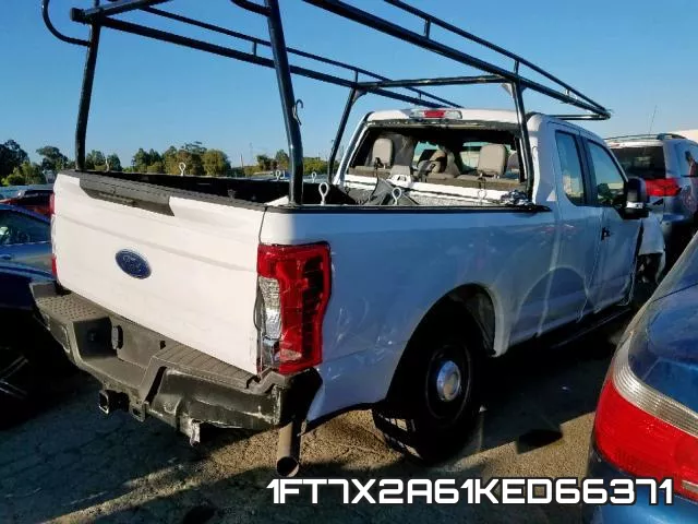 1FT7X2A61KED66371 фото 3