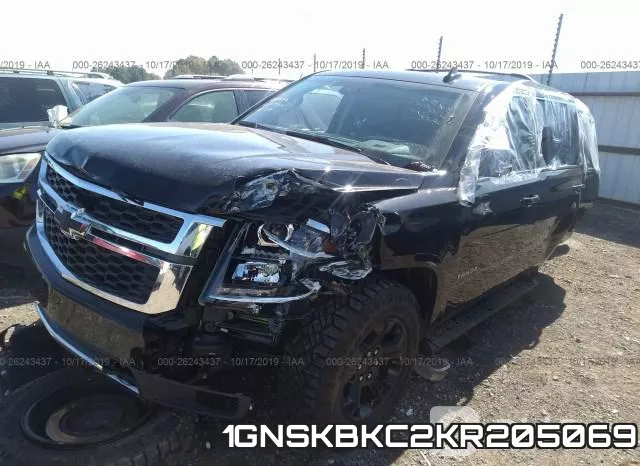 1GNSKBKC2KR205069 фото 3