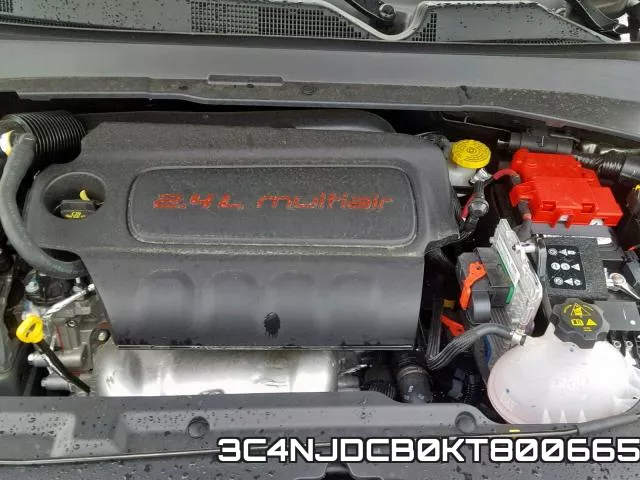 3C4NJDCB0KT800665 фото 2