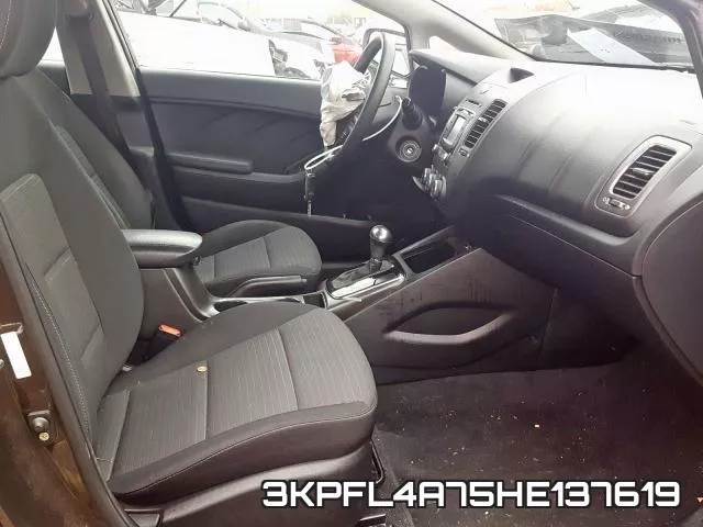 3KPFL4A75HE137619 фото 5