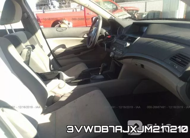 3VWDB7AJXJM217210 фото 6
