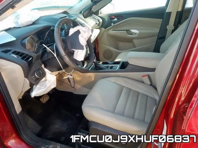 1FMCU0J9XHUF06837 фото 5