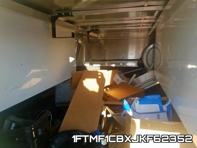 1FTMF1CBXJKF62352 фото 5