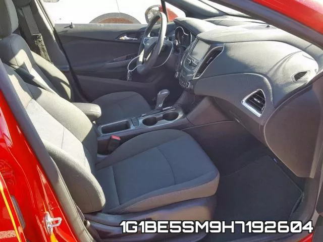 1G1BE5SM9H7192604 фото 6