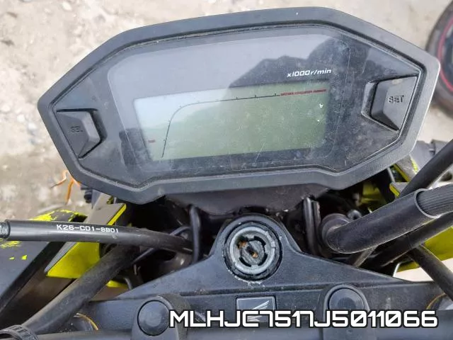 MLHJC7517J5011066 фото 9