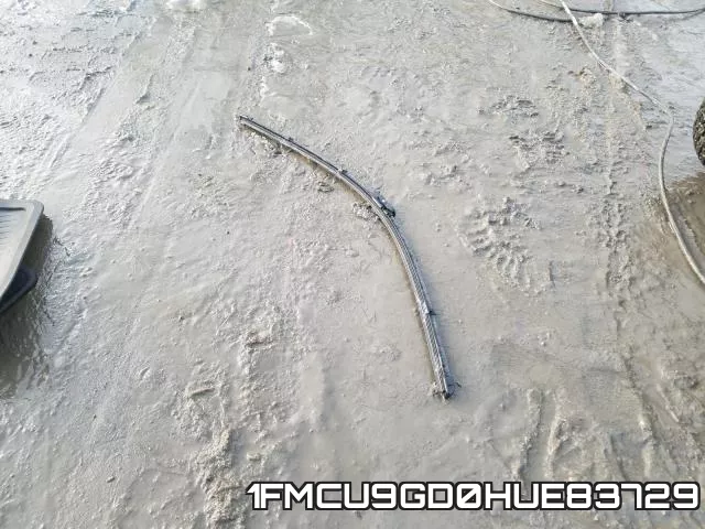 1FMCU9GD0HUE83729 фото 8
