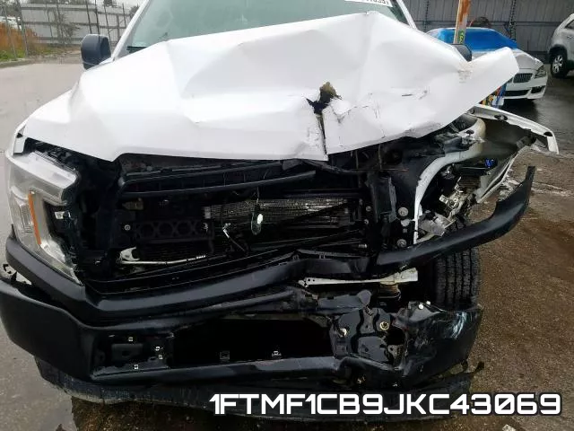 1FTMF1CB9JKC43069 фото 4