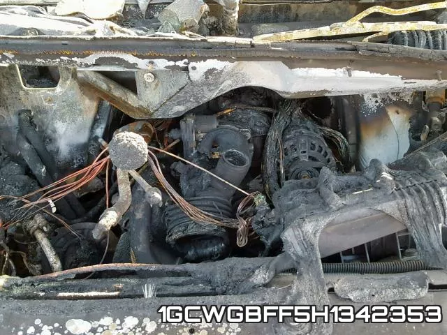 1GCWGBFF5H1342353 фото 7