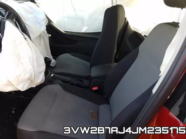 3VW2B7AJ4JM235175 фото 4