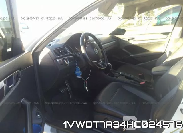 1VWDT7A34HC024576 фото 4