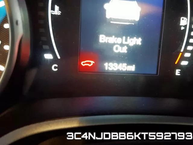3C4NJDBB6KT592793 фото 5