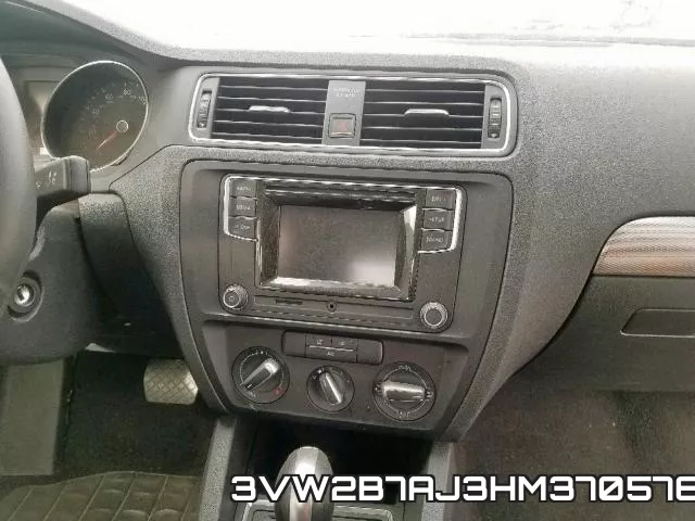 3VW2B7AJ3HM370576 фото 9