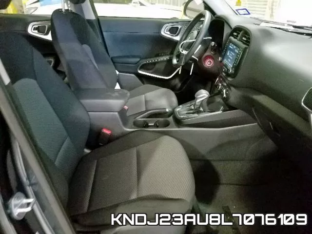 KNDJ23AU8L7076109 фото 4