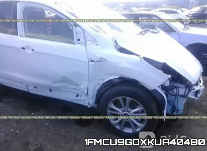 1FMCU9GDXKUA40480 фото 7