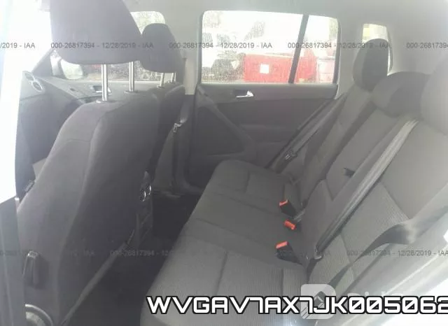 WVGAV7AX7JK005062 фото 4