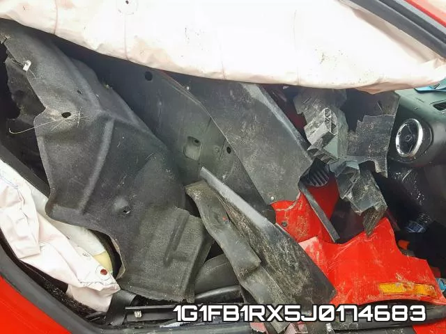 1G1FB1RX5J0174683 фото 2