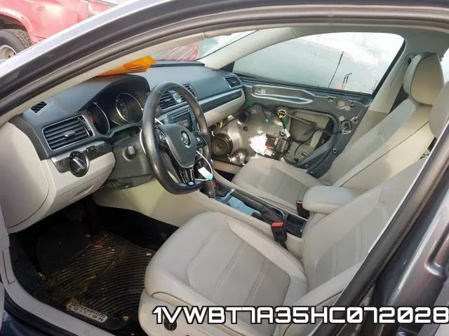 1VWBT7A35HC072028 фото 4