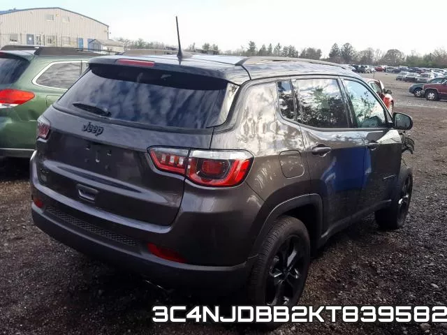 3C4NJDBB2KT839582 фото 4