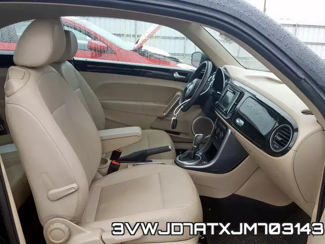 3VWJD7ATXJM703143 фото 4