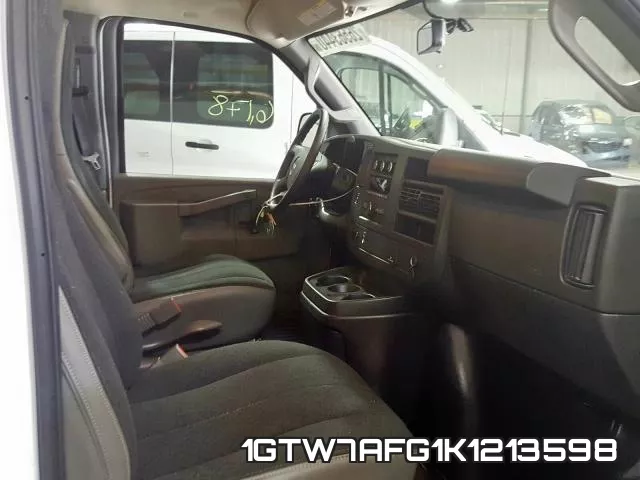 1GTW7AFG1K1213598 фото 6