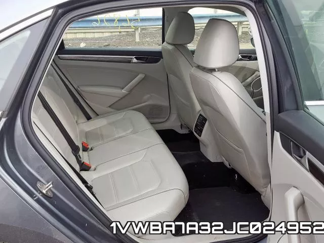 1VWBA7A32JC024952 фото 7