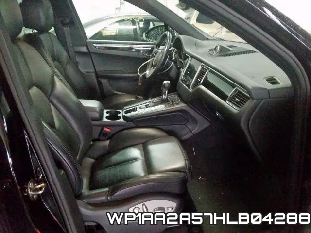 WP1AA2A57HLB04288 фото 6