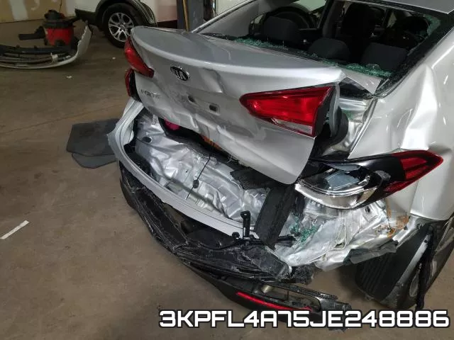 3KPFL4A75JE248886 фото 8