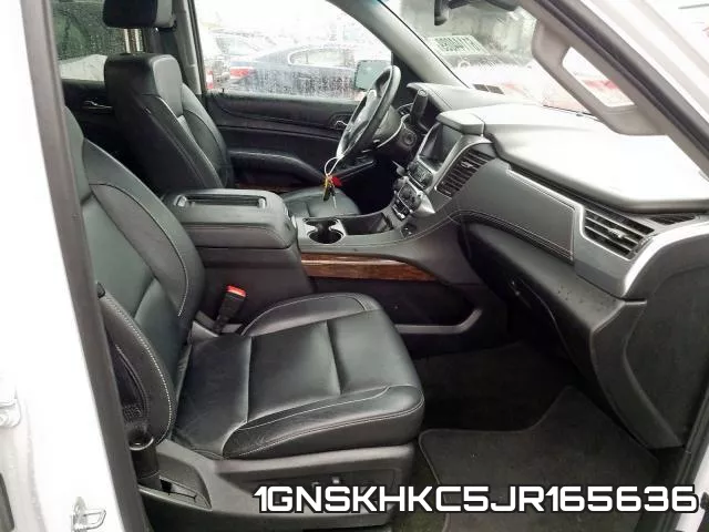 1GNSKHKC5JR165636 фото 5