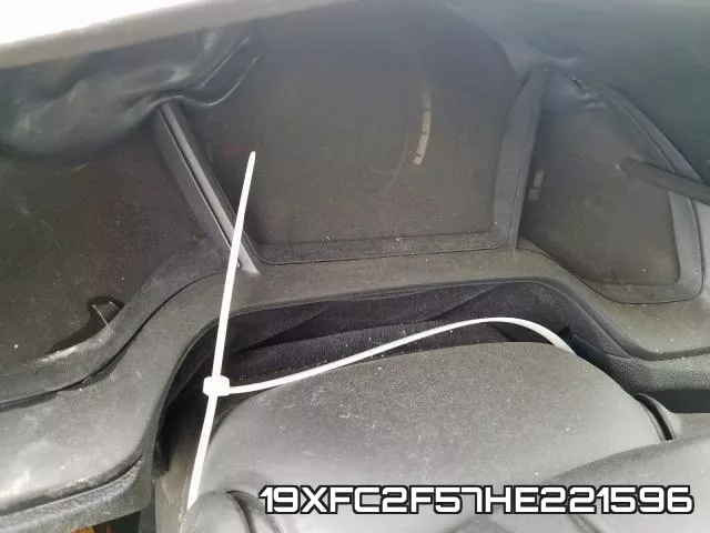 19XFC2F57HE221596 фото 7