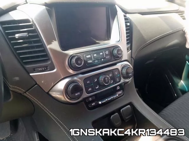 1GNSKAKC4KR134483 фото 8