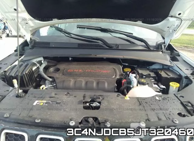 3C4NJDCB5JT320460 фото 2