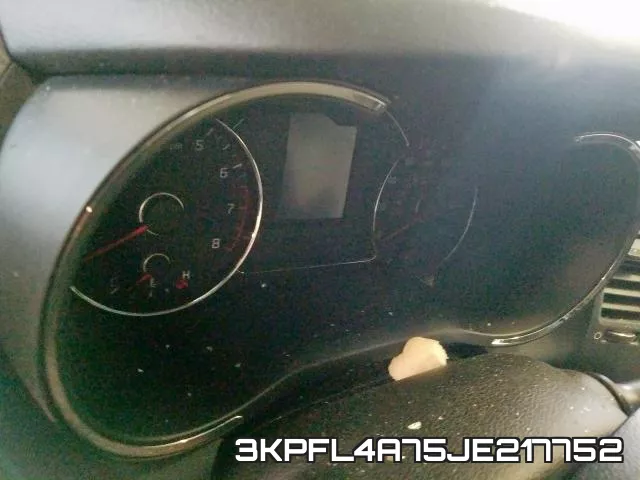 3KPFL4A75JE217752 фото 6