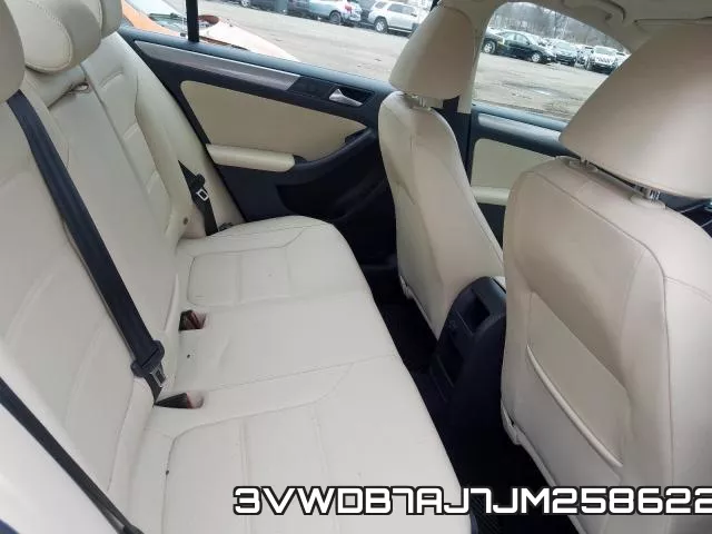 3VWDB7AJ7JM258622 фото 7