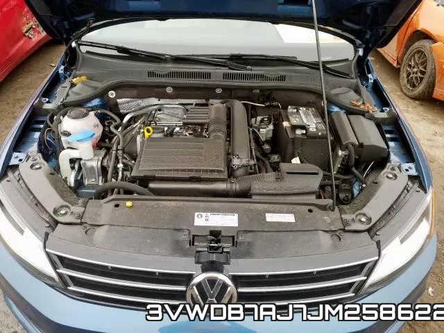 3VWDB7AJ7JM258622 фото 8