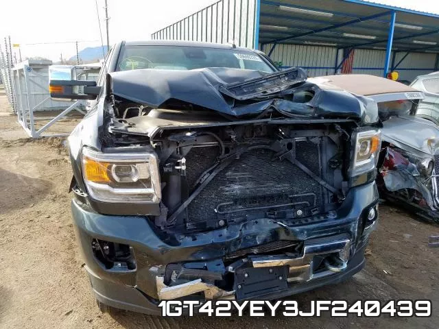 1GT42YEY3JF240439 фото 8