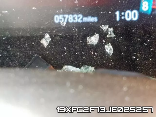 19XFC2F73JE025257 фото 6