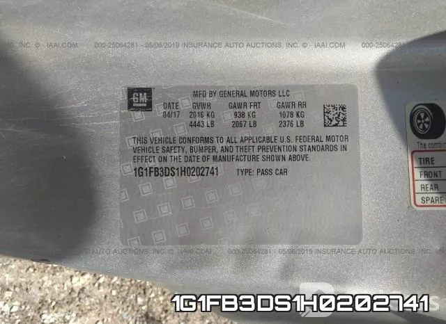 1G1FB3DS1H0202741 фото 6