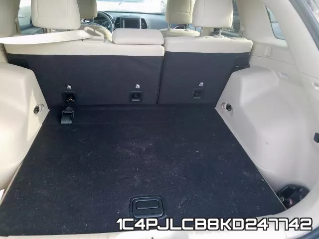 1C4PJLCB8KD247742 фото 10