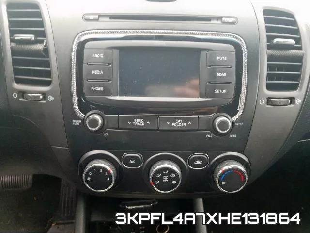 3KPFL4A7XHE131864 фото 4