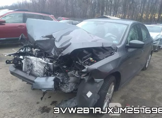 3VW2B7AJXJM257696 фото 3